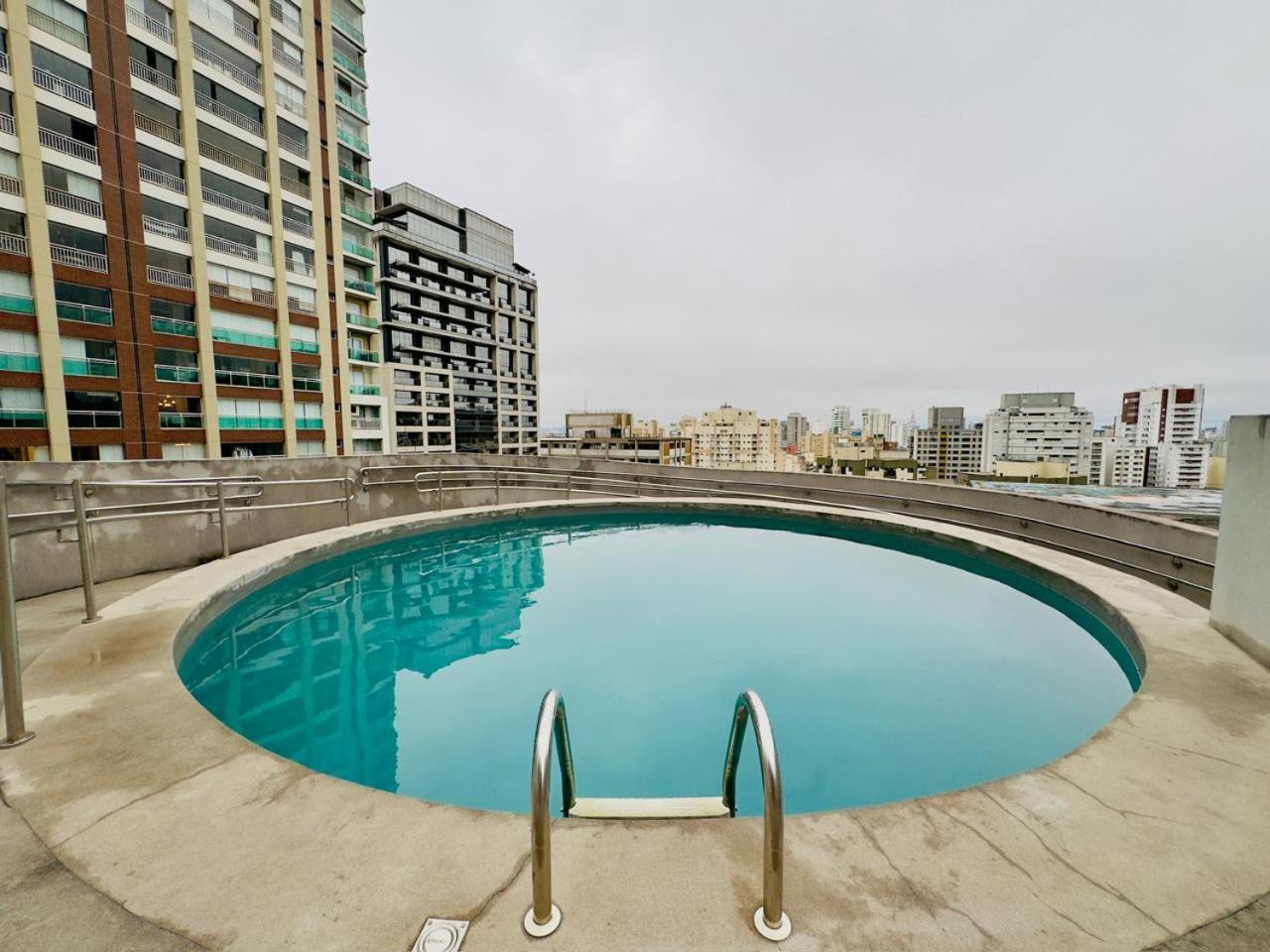 Apartment Flat Confortavel E Espacoso Na Frei Caneca! *
